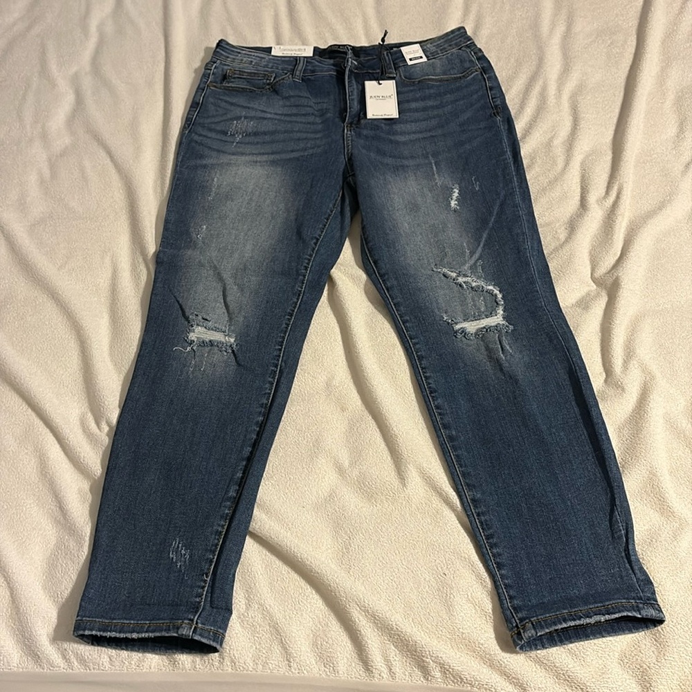 Judy Blue Adelene Mid Rise Girlfriend distressed Jeans